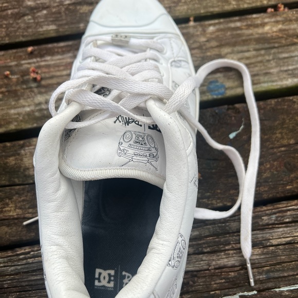 DC Travis Barker 'Remix' LIMITED EDITION sneakers - Picture 3 of 7